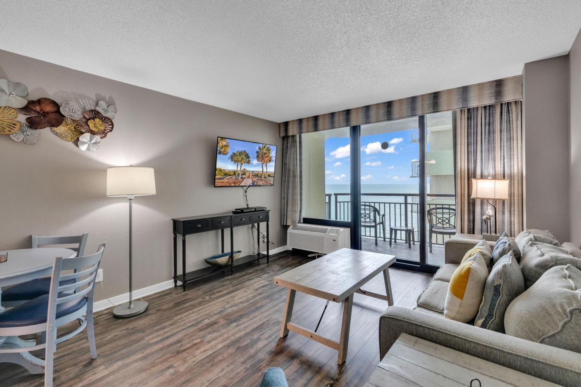 Ocean-Front Condos At Patricia Grand Миртъл Бийч Екстериор снимка