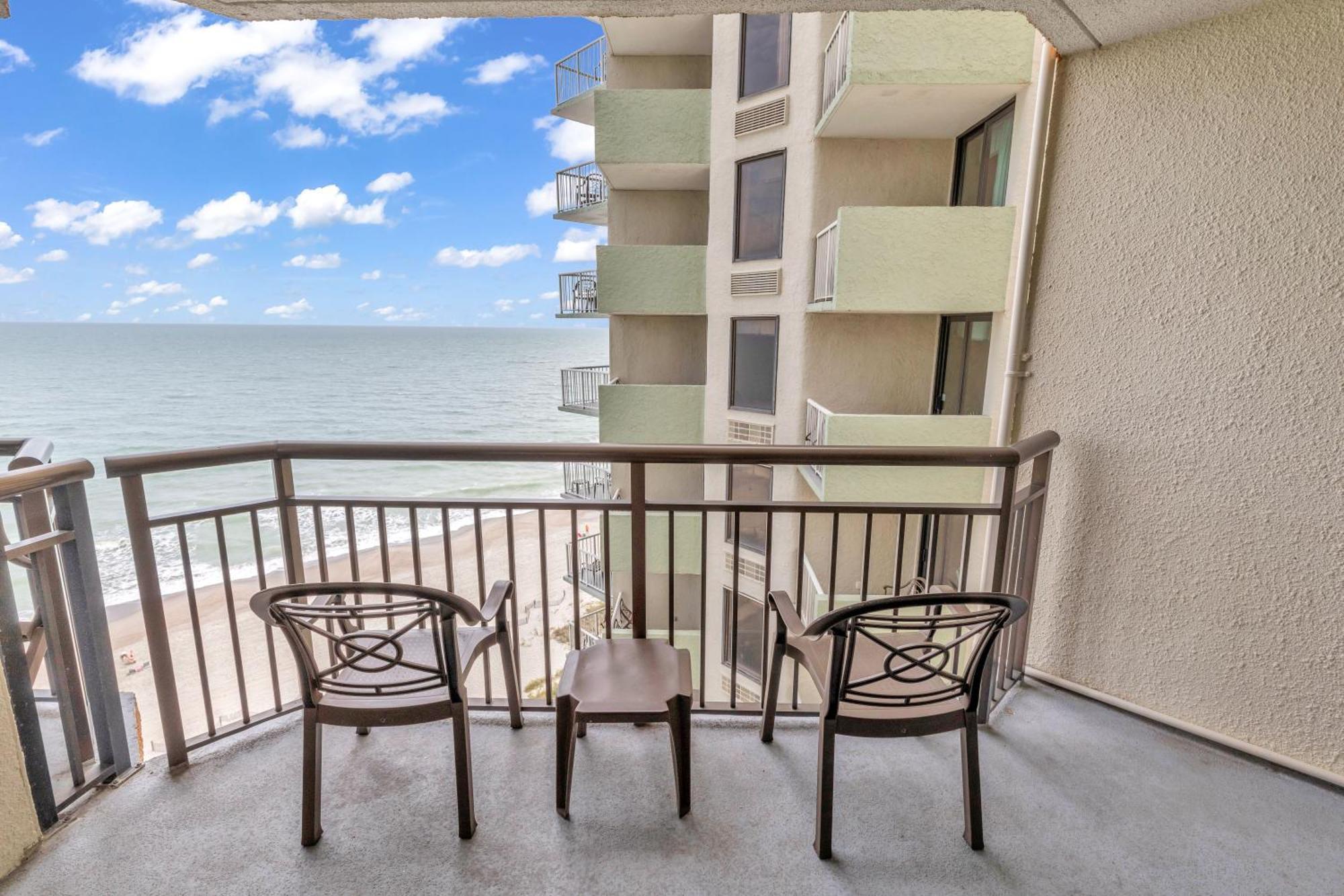 Ocean-Front Condos At Patricia Grand Миртъл Бийч Екстериор снимка