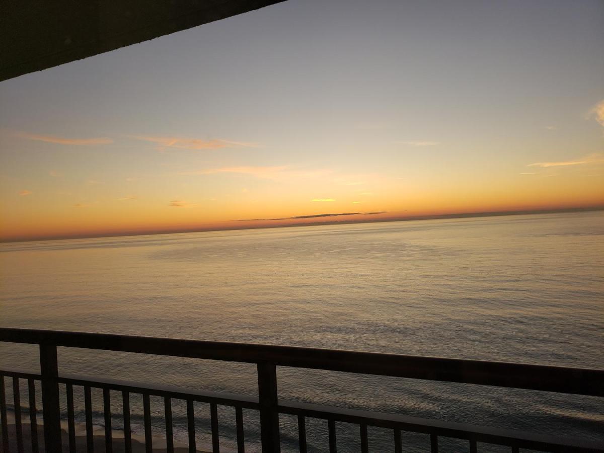 Ocean-Front Condos At Patricia Grand Миртъл Бийч Екстериор снимка